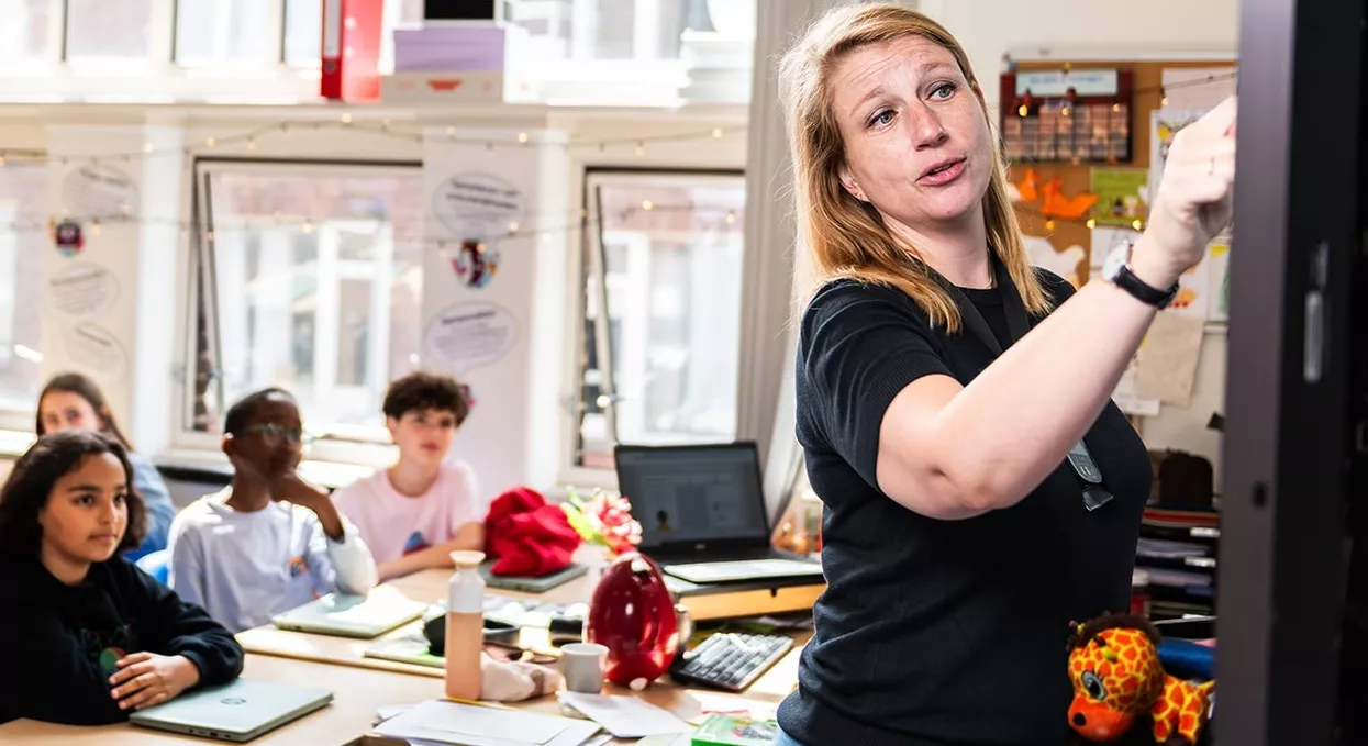 docent voor de klas in po